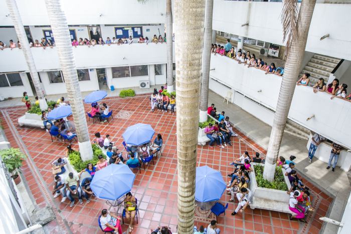 Estudiantes Comunidad
